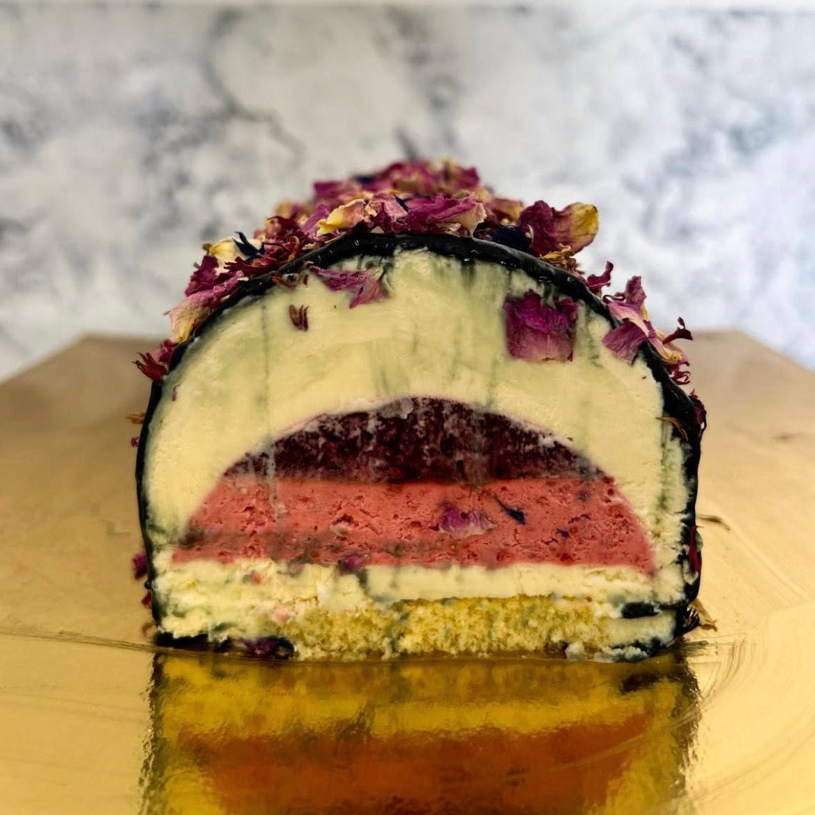 Grande Mirror Glaze Entremet – 25 cm